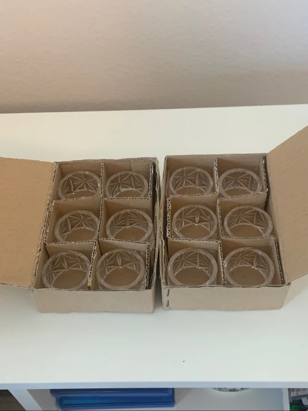 Set of 12 Clear Glass Napkin Rings